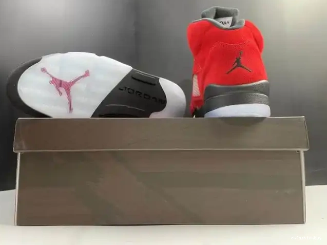 Raging Retro (2021) Red Jordan Bulls DD0587-600 5 0607